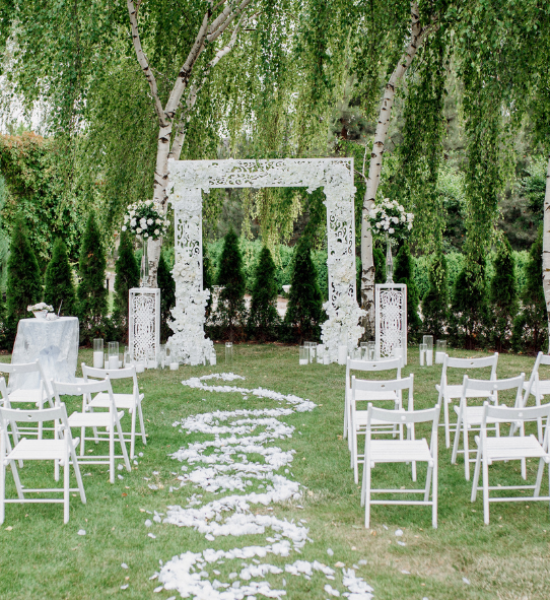 DFW-Metroplex-Sit-and-savor-wedding-ceremony-white-garden-chairs